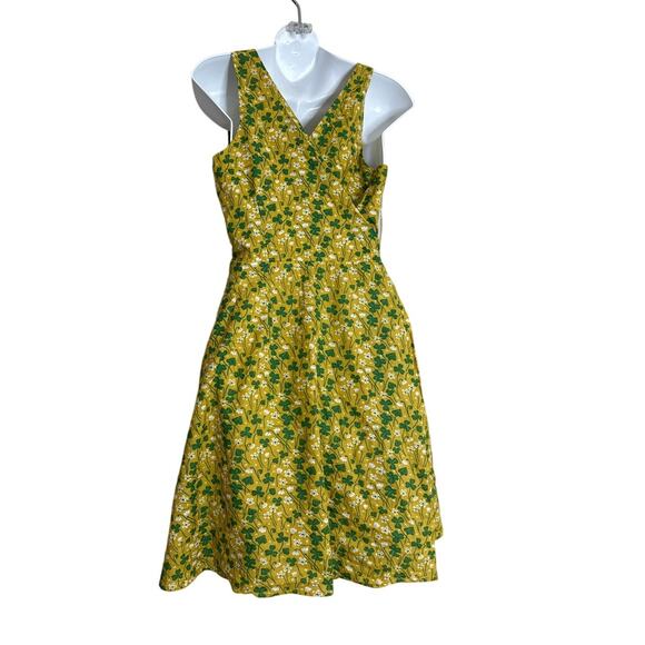 Field Day Made in Oakland Floral Clover Print Wrap Dress Size Large New - Picture 2 of 6